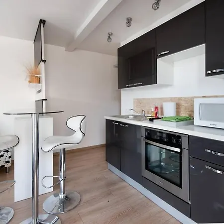 Maison *** Avec Cour 3km Et La Rochelle Feriehus